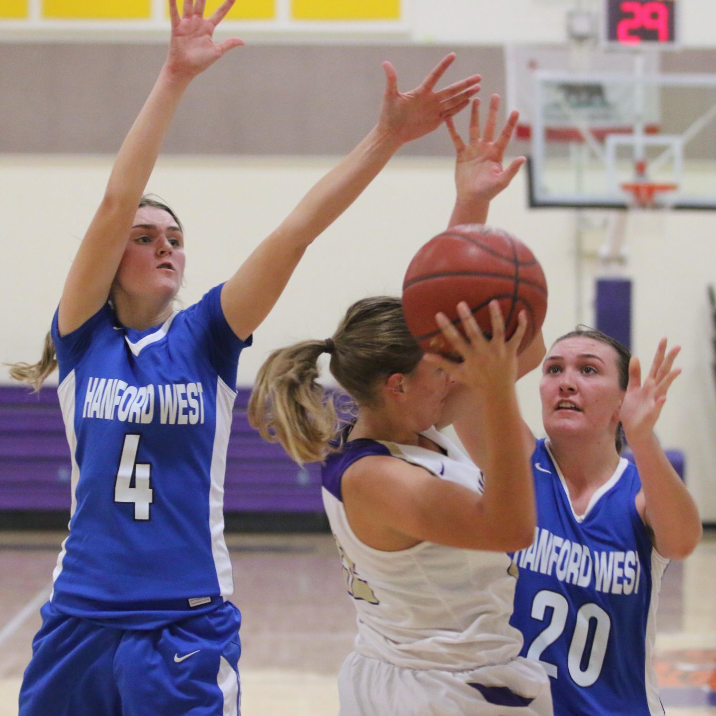 Tigers outshoot Huskies in the fourth